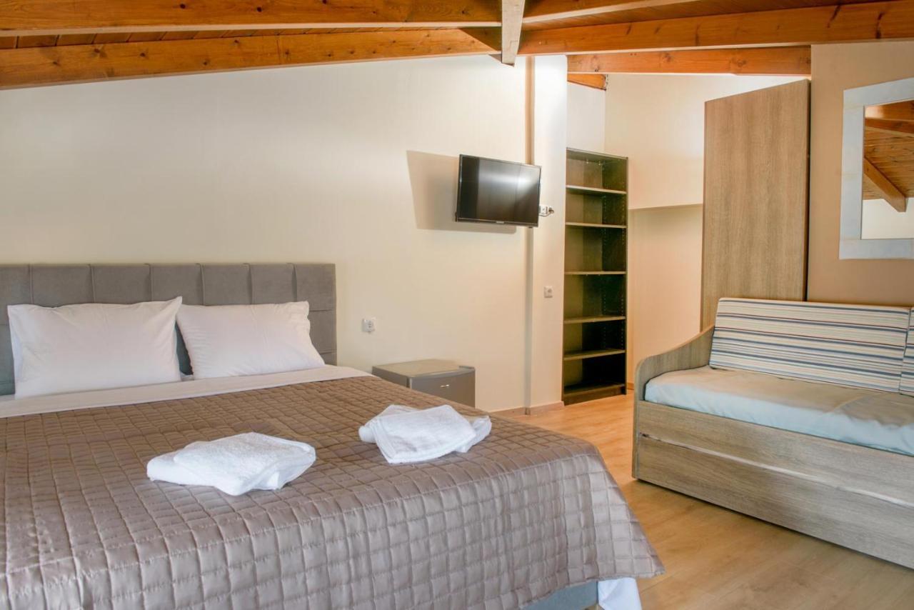 3D Iliadis Suites Ierissos Eksteriør billede